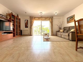 Casa a schiera  Carrer jacint verdaguer. Casa apareada con jardín privado y garaje en el morell – 4 habit