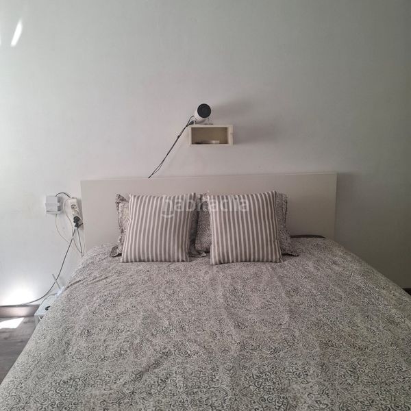Foto 53e6c727-d3c0-47d7-b83c-22a27822626e. Casa amb calefacció a Bufalà Badalona