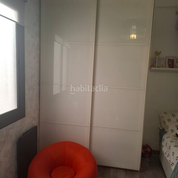 Foto a7e25a2a-9bea-4672-88d7-438f6e1b2f6b. Casa amb calefacció a Bufalà Badalona