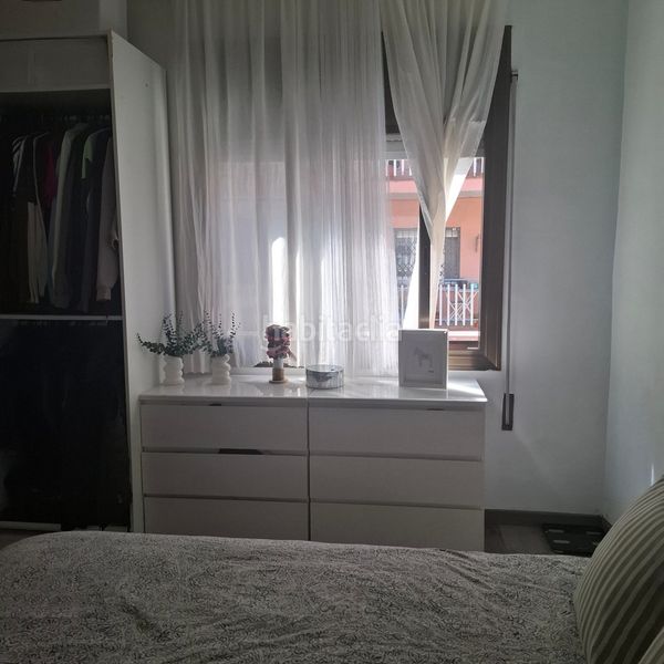 Foto e31a2229-b984-47cd-8c3a-062152f4aa23. Casa amb calefacció a Bufalà Badalona