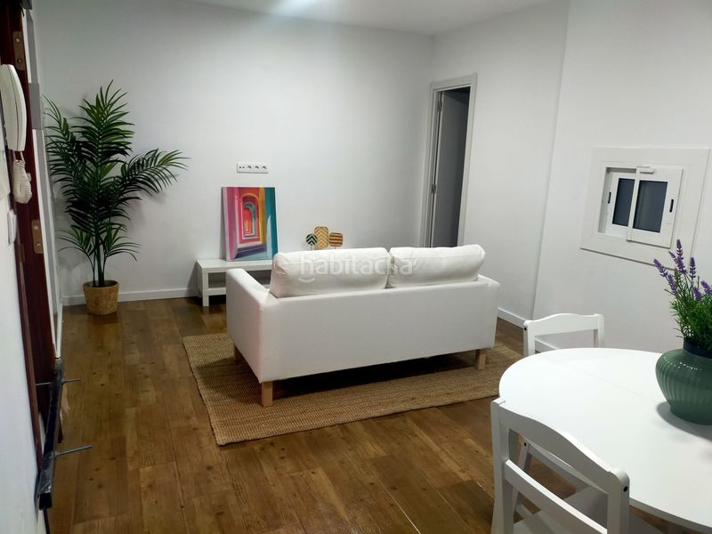 Foto 6f0a8a3c-9c2d-4d6a-9767-26a45eabcb87. Planta baixa a Lloreda Badalona