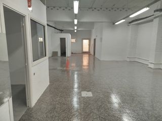 Local Comercial a Bufalà. Local comercial con gran potencial en badalona.