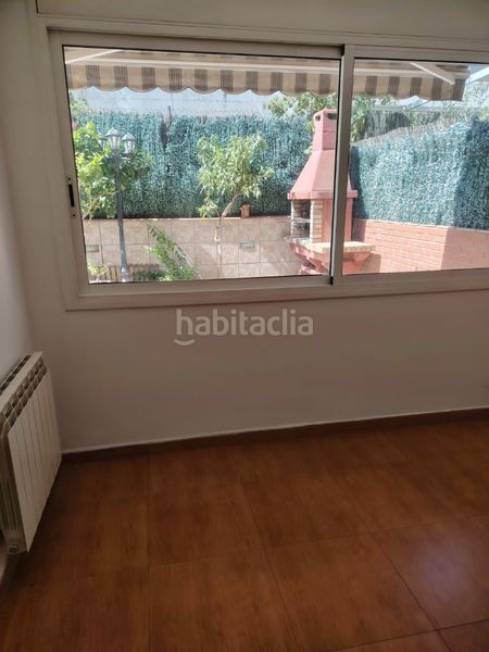 Foto a5a466d0-a42c-4a42-93b4-de297dcc50ae. Casa amb calefacció a Bufalà Badalona