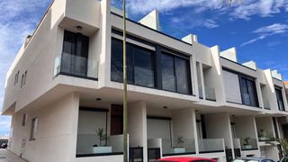 Reihenhaus in Playa de San Juan. Atlantic coast  oferta especial hasta el 31 de julio de 2026