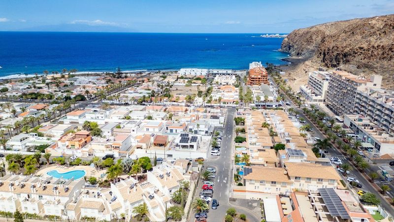 Foto cf46c7d4-2bba-414a-9b0f-d08882194afd. Casa adossada amb aparcament a Palm - Mar Arona