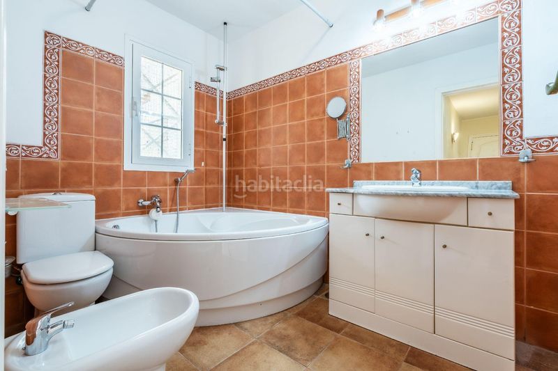 Foto eff58698-d5e5-41f0-991b-8181d301c2ba. Casa adossada amb aparcament a Palm - Mar Arona