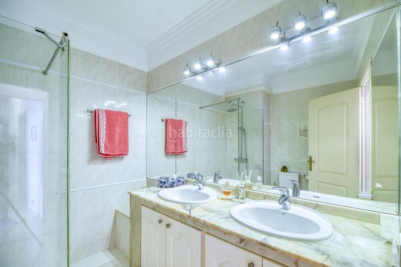 Foto df4d1ced-7952-4626-a982-90cd876a452c. Àtic amb piscina a Marazul - Ricasa Adeje
