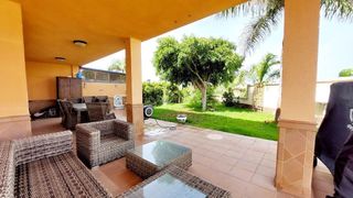 Casa adossada en Puerto de Santiago. Vivienda pareada en puerto de santiago