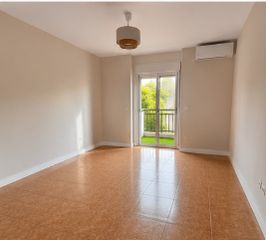 Rent Flat  Vía complutense. Via complutense