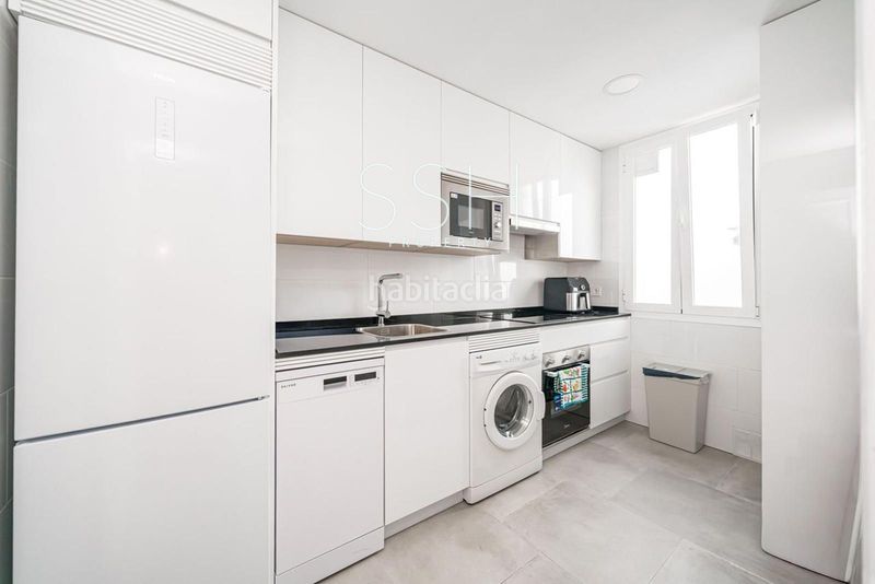 Foto a73ff18b-4bda-4ba1-9f71-bb341ba1c1fe. Lloguer pis amb calefacció a Argüelles Madrid