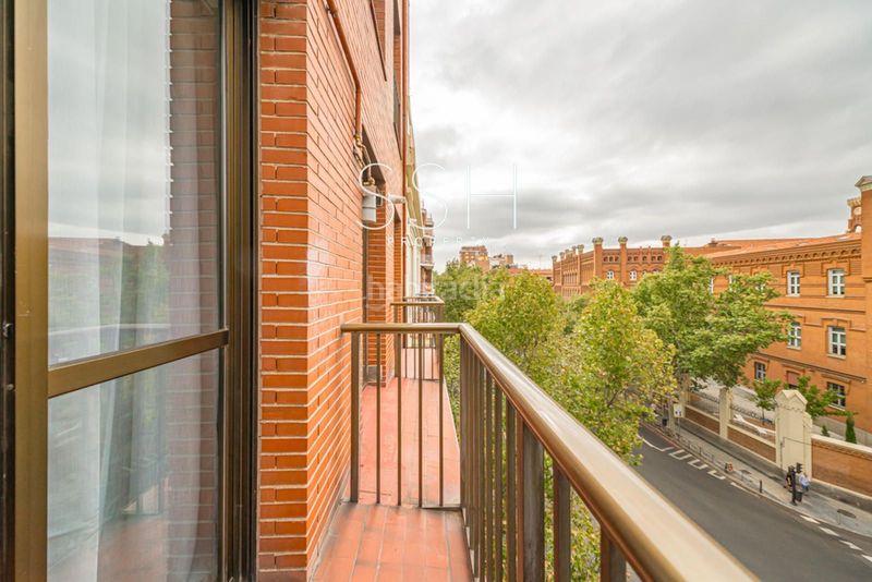 Foto 03bd6643-b537-4a70-98dc-7ca2898837b1. Rent flat with heating parking in Arapiles Madrid