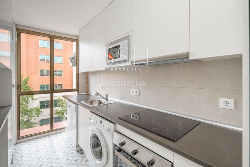 Foto 51300d33-e653-480e-bcfd-4fc3d710dc1b. Rent flat with heating parking in Arapiles Madrid