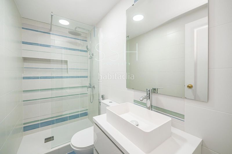 Foto 5f230084-5bf0-48c9-9119-b49eb1c438f0. Rent flat with heating parking in Arapiles Madrid