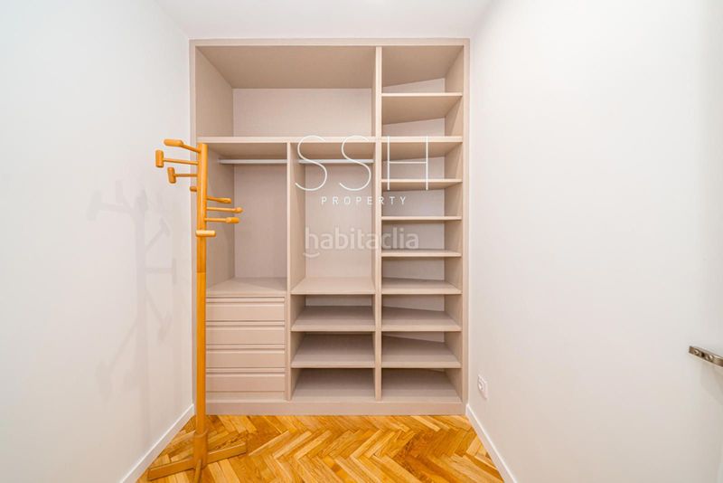 Foto 77979bf5-d20d-424f-8c3b-d89ef95e811c. Rent flat with heating parking in Arapiles Madrid