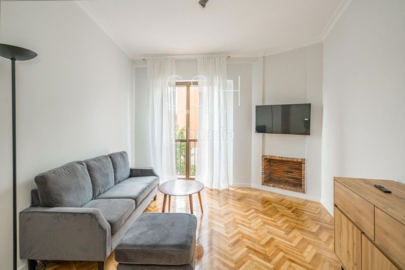 Foto d229867f-bbe3-4968-b3d3-b856d108df0d. Rent flat with heating parking in Arapiles Madrid