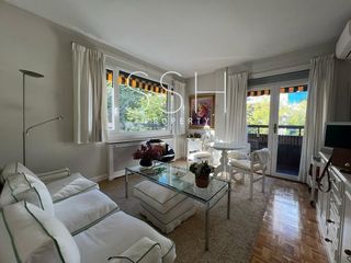 Miete Etagenwohnung  Álvarez de baena. Piso en alquiler en calle álvarez de baena, el viso, chamartín,