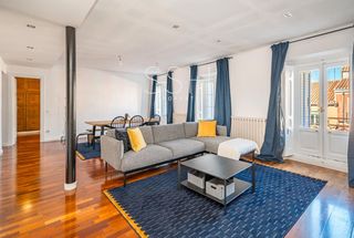 Location Appartement  Carlos cambronero. Piso en alquiler en zona centro