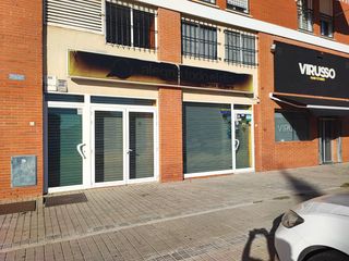 Miete Geschäftsraum in Avenida augusto vázquez 28c. Alquiler de local en avenida augusto vázquez