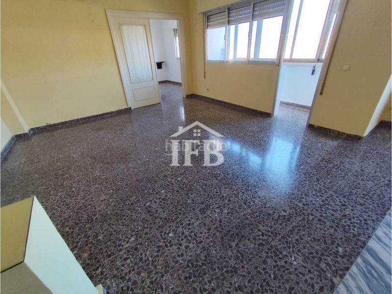 Foto c9d393c7-85dd-46f1-83a5-713c93b55271. Pis a Casco Antiguo Badajoz