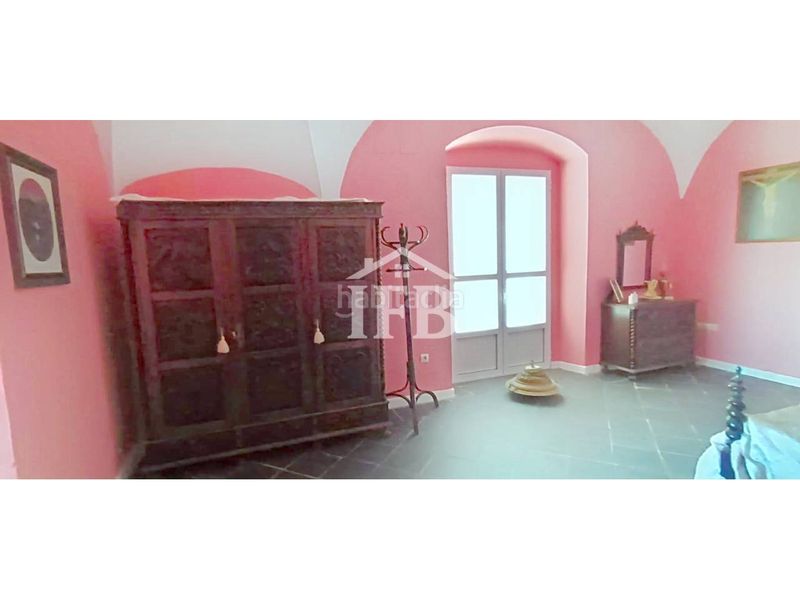 Foto 1a8a0505-ee14-431c-ab65-f707d0435700. Casa amb piscina a Herreruela