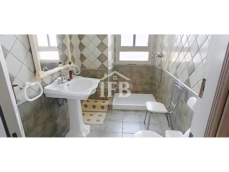 Foto 4014583b-3e34-4f3e-8b03-f8fdaa0d18ed. Casa amb piscina a Herreruela