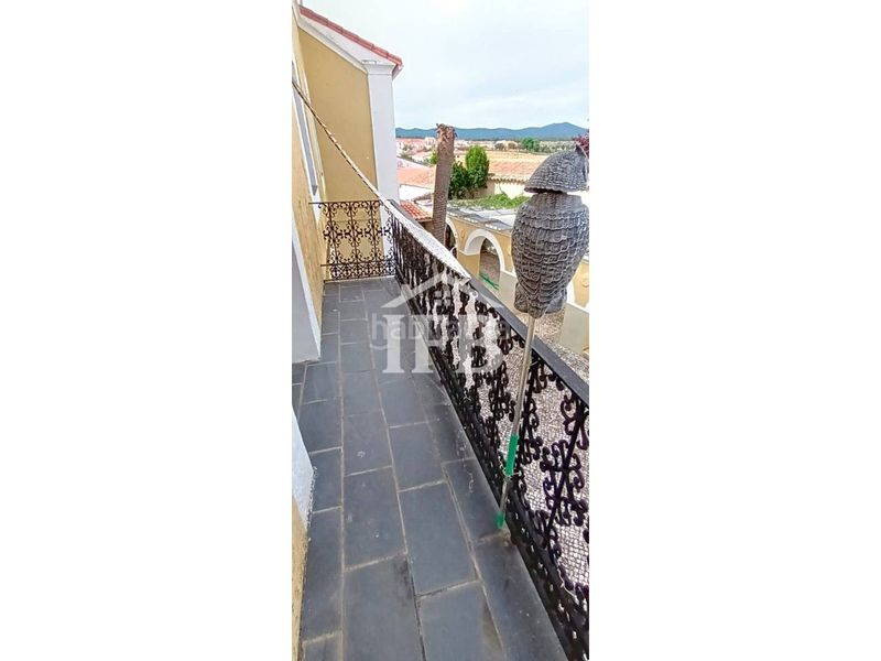 Foto 6359f72a-7823-43c5-9b3d-346862d30223. Casa amb piscina a Herreruela