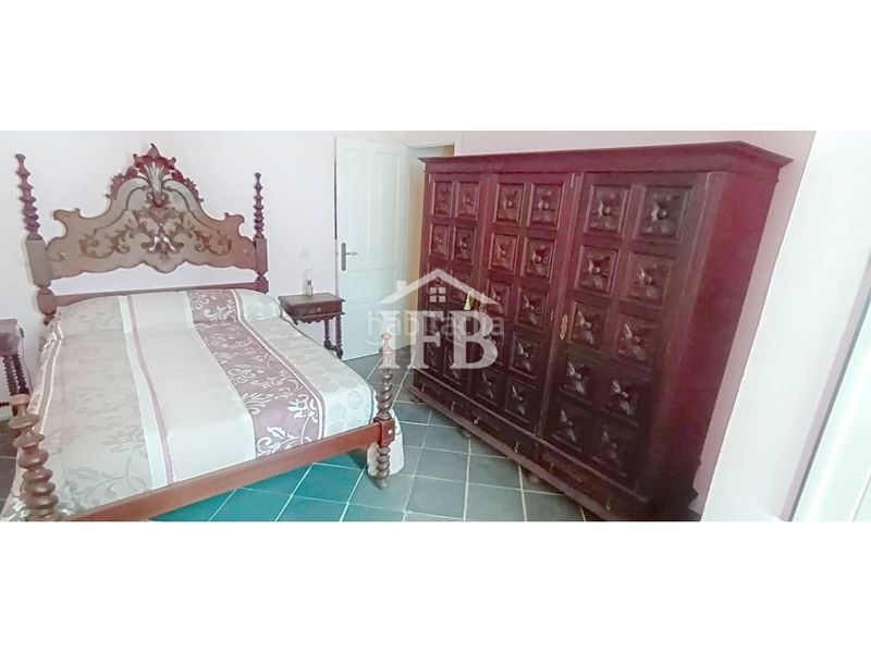 Foto b56b1382-d7f9-408b-86f0-54b357fb8934. Casa amb piscina a Herreruela