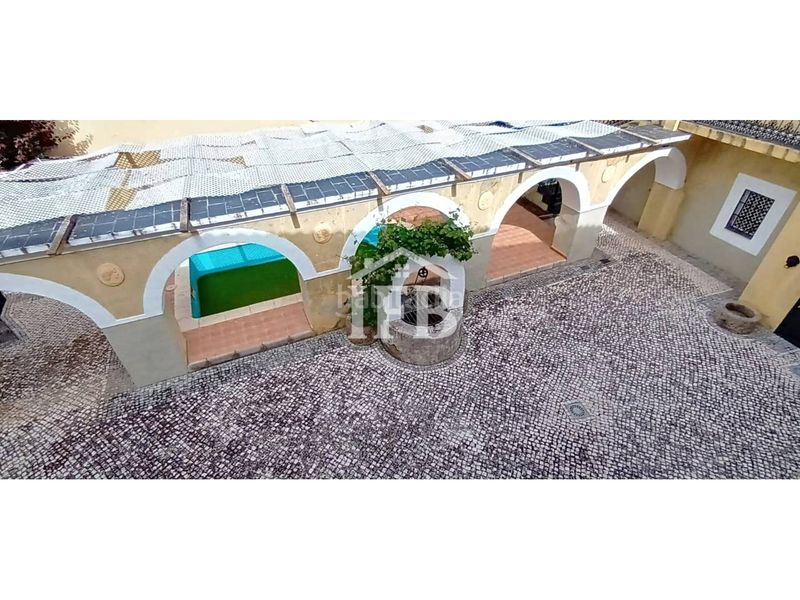 Foto c9faca69-e337-4817-b102-cdaeb97c0e88. Casa amb piscina a Herreruela
