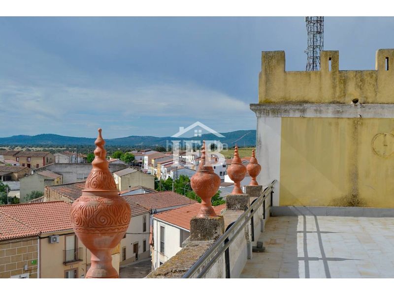 Foto f367170a-bc0c-415e-9fea-8b1dd37a602f. Casa amb piscina a Herreruela