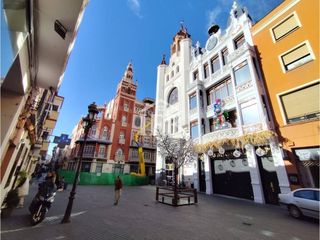 Pis  Calle melendez valdes. Oportunidad �nica! dos pisos unidos en el casco antiguo de badaj