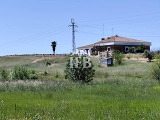 Casa adossada  Carretera sevilla. Espectacular chalet de campo con 40.000 m de terreno a un paso d