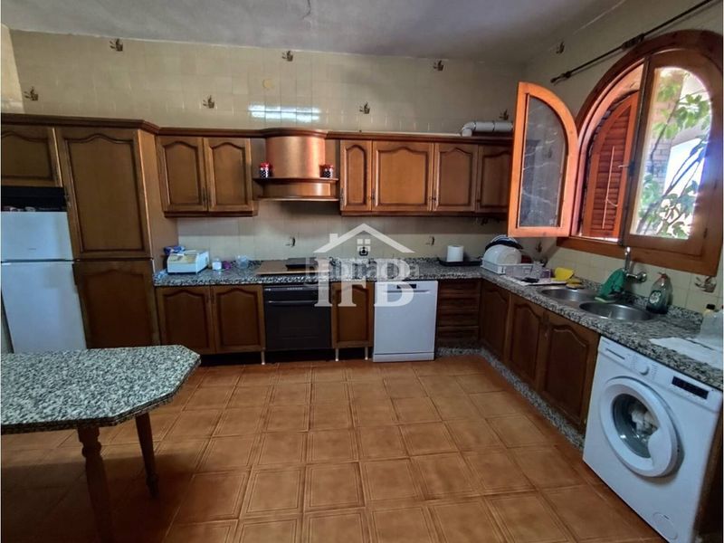 Foto ee41e704-87e6-4342-9363-7376a8324863. Casa adossada amb aparcament a Carretera de Sevilla - Los Montitos Badajoz