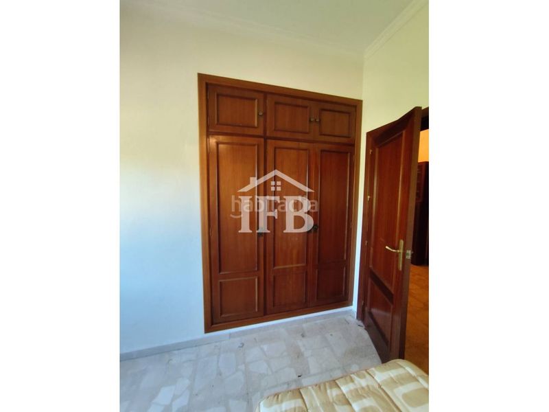 Foto f9e35f3f-cca4-4bb7-afe8-d006c9be47a7. Casa adossada amb aparcament a Carretera de Sevilla - Los Montitos Badajoz