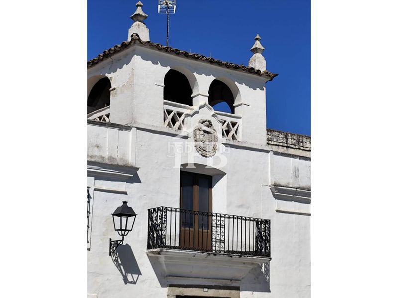 Foto d8bc636b-6a0c-49d3-8607-a6c84238cd45. Casa a plaza españa 12 a Burguillos del Cerro