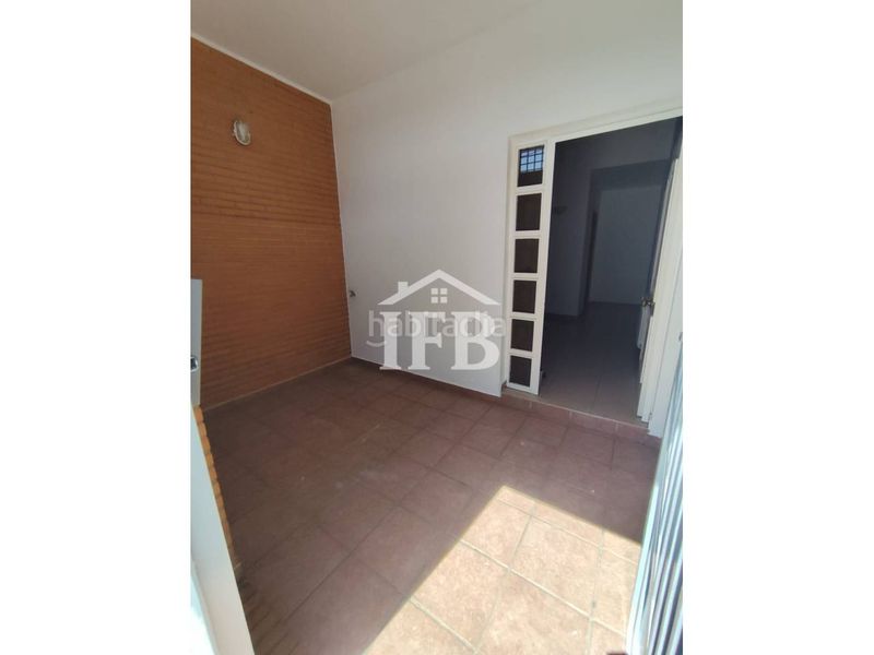 Foto 78e6ac2e-91ef-4240-9620-868d807fa3f9. Casa amb calefacció aparcament a Maria Auxiliadora - Barriada de Llera Badajoz