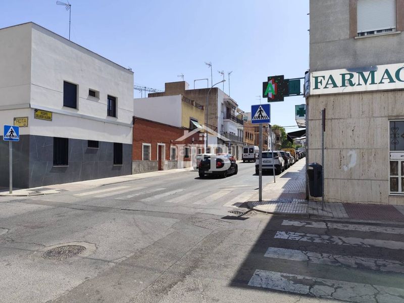 Foto b5b20075-d6cd-4b35-a13d-467c2156d65f. Casa amb calefacció aparcament a Maria Auxiliadora - Barriada de Llera Badajoz