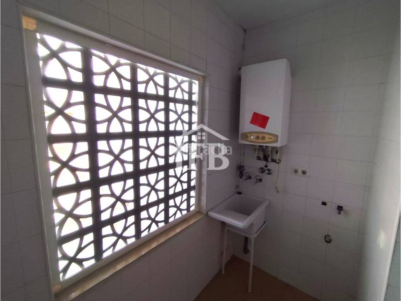 Foto fec78943-a4de-427c-8471-98ac56a57025. Casa amb calefacció aparcament a Maria Auxiliadora - Barriada de Llera Badajoz