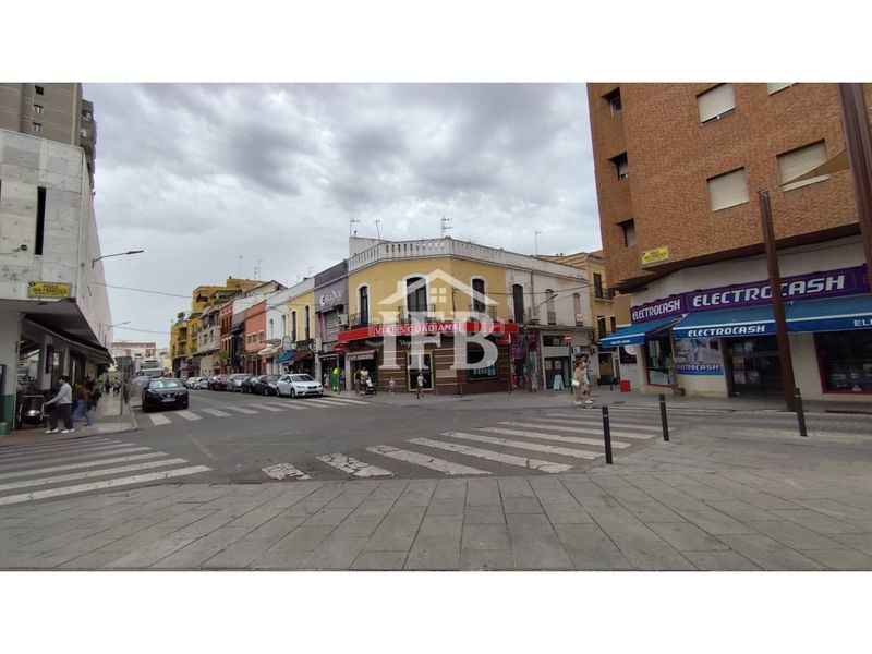 Foto b7d86cda-a07e-4d62-97f2-9282eb0ac260. Edifici a Casco Antiguo Badajoz
