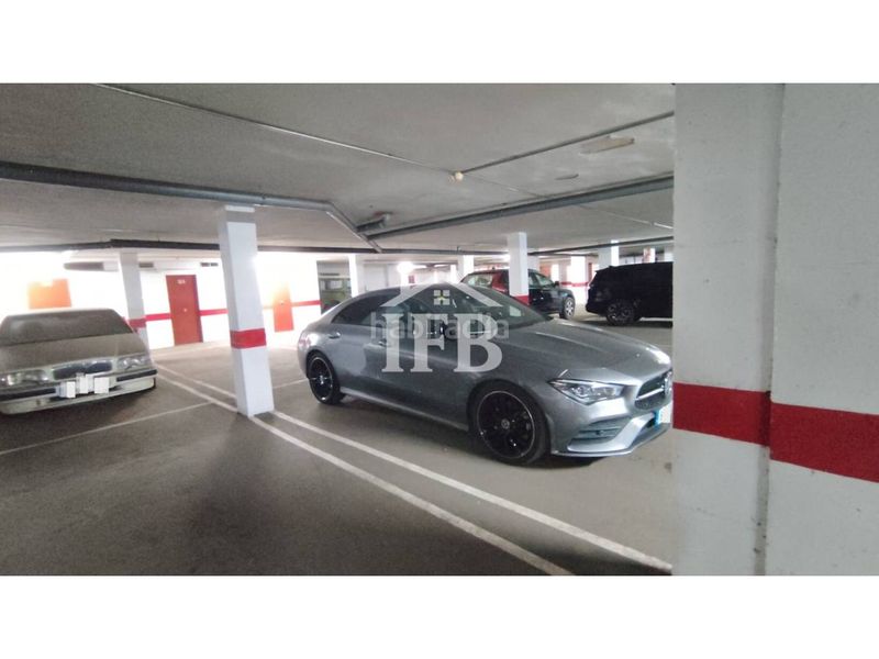 Foto 6ad0480c-d18e-48a2-80d2-d43c4b6e0c58. Rent car parking in calle vicente delgado algaba 98 in Badajoz