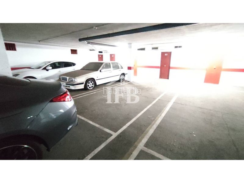 Foto da4810eb-fb6f-4d3b-b772-318d8650b089. Rent car parking in calle vicente delgado algaba 98 in Badajoz