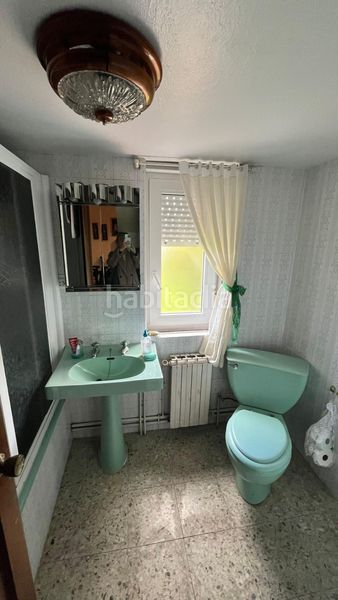 Foto 662585c8-d045-4354-903d-68e8e5230751. Casa amb calefacció aparcament a Zas
