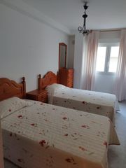 Pis  Villa amparo. Piso en laxe con inquilinos