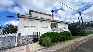 Xalet  Lugar lugar zas. Amplio chalet en zas