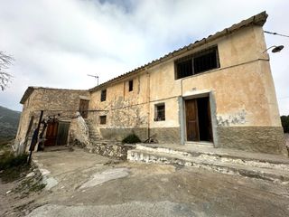 Masia en Bayarque. Cortijo tradicional en bayarque