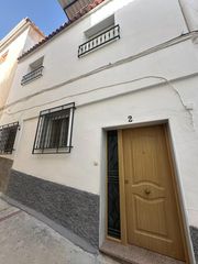 Masia a Somontín. Gran casa de pueblo reformada en somontin, almería