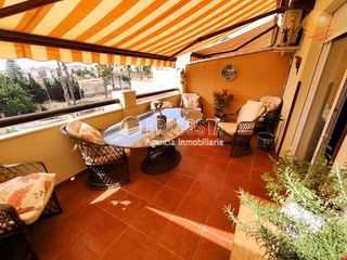Reihenhaus  Calle carretera malaga-almeria. Casa adosada en venta con garaje privado, piscina y cerca del ma