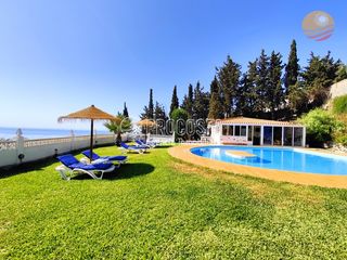 Maison  Calle la romántica. Exclusiva casa en parcela privada con vistas al mediterráneo