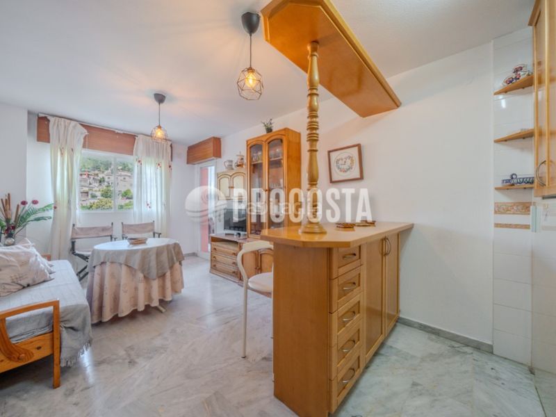 Foto 76fac69c-ac1d-42b7-a824-bbb6ede260bc. Pis amb aparcament a Almuñecar centro Almuñécar