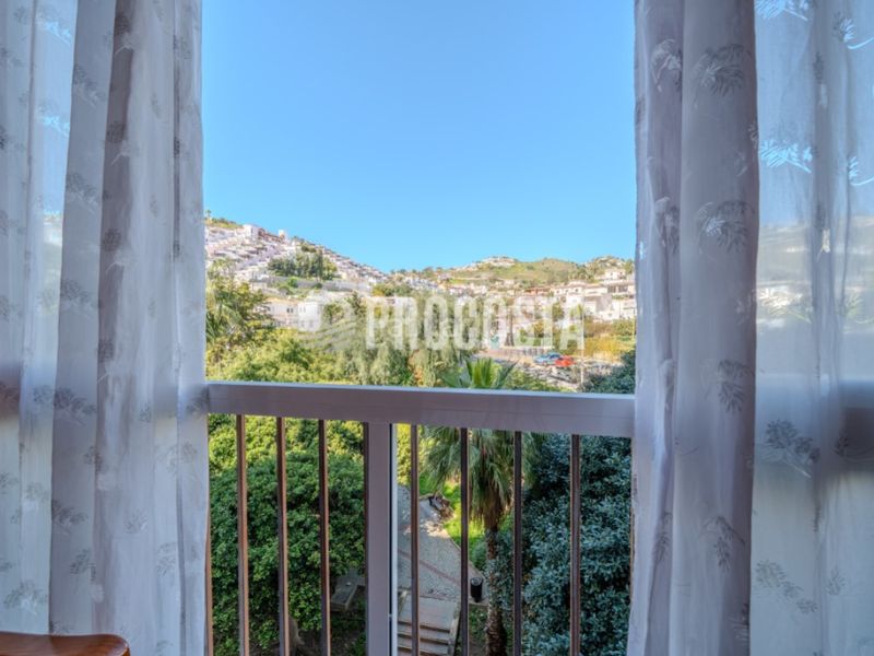 Foto b47384d0-0de2-4fb5-a170-0b65e3c0cfab. Pis amb aparcament a Almuñecar centro Almuñécar