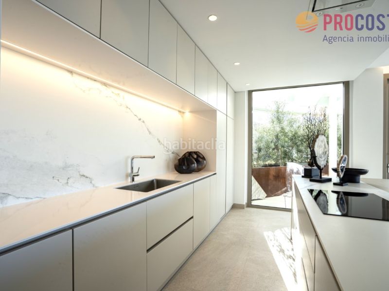 Foto 2599cc59-e3d7-4e9f-a15f-617d5f744536. Casa amb aparcament a La Quinta Benahavís